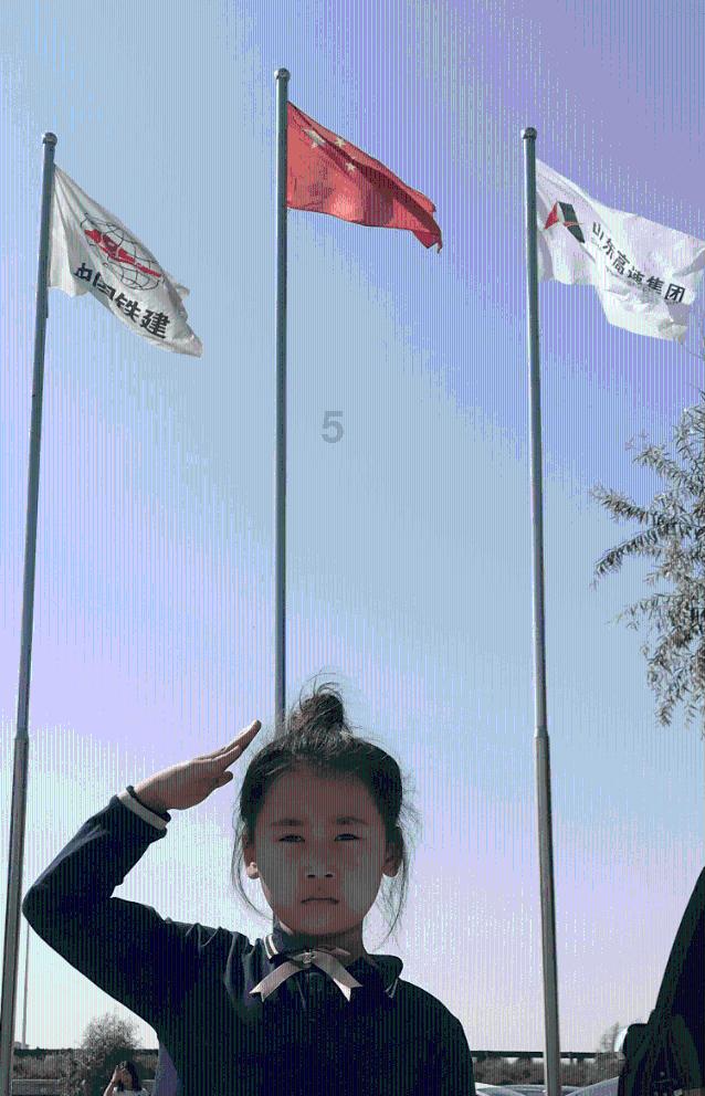 外交部三连反问美政客:是否中国出口衬衫袜子才不威胁美国?